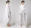2022 Białe Koronki Kombinezony Kobiety Prom Dresses z Cape Pearls Długie Rękawy Suknie Wieczorowe Spodnie Moda Formalne Suknie Vestido De Festa