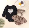 2020 Ny Baby Girl Valentine Day Kläder uppsättningar 0-12month Nyfödd spädbarn Romper Kjol Cotton Romper + Leopard Ruffle Shorts + Headband = 3pcs / Set
