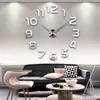 3 dの大きいナンバーミラーの壁時計大きいモダンなデザイン3 dの背景壁掛け時計DIYホームリビングルームオフィス装飾アート