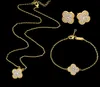 الملكة لوتس عالية الجودة الأزياء 18 كيلو مطلية بالذهب الزهور سلسلة سوار أقراط قلادة مجموعة مجوهرات للنساء بالجملة