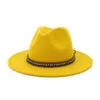 양모 트릴 모자는 재즈 페도라 모자 남성 여성 드레스 챙이 넓은 파나마 공식 모자 도박꾼 갱스터 모자 검은 색 노란색 펠트