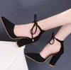 Sıcak Satış-OES Yaz Sandalet Terlik Plaj ayakkabıları Siyah / Kırmızı / Gri Kaymaz kauçuk taban Kadınlar Elbise ayakkabı Çalışma Chunky Topuk Q961