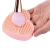 100 stks / partij hartvorm schone make-up borstels wassen borstel silica handschoen scrubber bord cosmetische reinigingsmiddelen voor make-up borstels 8 kleuren