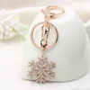 Boże Narodzenie Snowflake Brelok Kwiat śniegu Kryształ Rhinestone Brelok Torebka Wiszące Decor Key Chains Pierścionki Biżuteria Akcesoria Prezent