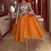 2020 Ny grå och orange prom klänningar sexig en axel långärmade kvällsklänningar Saudiarabiska Dubai Formell Party Dress Custom Made