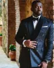 Ny design bröllop 2020 för svarta män passar blazer tuxedo två stycken (jacka+byxor) stor storlek brudgum tuxedos skräddarsydd al2398 s