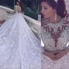 Sexy Árabe Um Line Wedding Dresses Jewel Neck mangas compridas completa Lace apliques de cristal de prata Sheer Voltar Plus Size Capela Trem vestidos de noiva