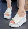 Sıcak Satış-2019 Tasarımcı Kadınlar Yaz Sandalet Kalın Topuk Platformu Takozlar Seksi Boncuk Terlik Sandalias Slaytlar Beyaz Siyah Yüksek Ayakkabı