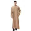 Moslemische arabische Männer aus dem Nahen Osten verziertes Kleidungsstück neue ethnische Kleidung islamische traditionelle Modekleidung Ropa Hombre Musli1492006