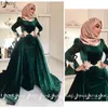 2018 Muslin Islam Haji 여성 겨울 이브닝 드레스 Moslem Velvet Long Sleeve Overskirt Prom 파티 착용 우아한 여성 A 라인 공식 Maxi 가운