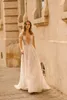 2020 Berta Vestidos de Noiva Deep Lace Pescoço Appliques uma linha Sexy Backless Cap Sleeve Beach Vestidos de Casamento Varredura Train Boho Bidal Dress
