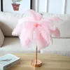 Lampada da tavolo della piuma creativa Lampada da tavola calda albero aerodinamico della piuma di piuma della piuma di piuma della ragazza del lampo delle luci decorative di nozze del regata di compleanno del bianco rosa