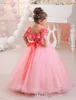 2018 Nya Pink Off Shoulder Flower Girls Dresses Tulle pärlor Korta ärmar Princess Bow Kids Formell Wear Toddler Girl039S Pagea4915421