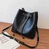 Wholesale Drawstring for women leather fashion shoulder bag classic Tote for lady handbags presbyopic shopping bag purse messenger bag