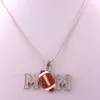 HS05 Gift de la fête des mères Zinc Alloy Crystal Football Mom Pendent avec une chaîne de blé Collier de fermoir à homard 283