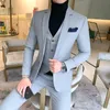 Herrenanzüge, kariertes Anzug-Set, 4 Farben, zur Auswahl, High-End-Herren-Business-Hochzeitskleid, Herrenjacke mit Weste und Hose, Größe 5XL1271l