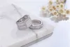 Conjuntos de anéis de luxo para mulheres de alta claridade S925 simulado diamante com sotaque de platina resistente para aniversários de casamento de noivado