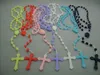 Plastic Cross Hanger Kettingen voor Mannen Damesmode Sieraden Jesus Rozenkrans Ketting Religieuze Geschenken Gratis DHL KIMTER-M470A FZ