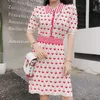 Zomer vrouwen gebreide rok pakken 2019 runway roze bedrukte liefde bling korte mouw trui pakken + korte baljurk skirt sets