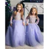 2020 New Princess Flower Girls Sukienki na Wesela Klejnot Koronki Aplikacje Zroszony Illusion Tulle Długie Rękawy Urodziny Dzieci Pagewne Suknie