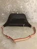 Kvinnors designers Luxurys väskor Bumbag Cross Body Women Axel väska Fashion Ladies Bum Unisex midjepåsar till P -kvalitet