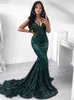 Nouveau Sexy Vert Foncé 2019 Nouvelle Robe De Soirée Sirène À Paillettes Profonde Col En V Dos Nu De Bal Robes Formelles Robe de soirée