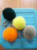 Echte Konijnenbont Bal Sleutelhanger Zachte Bont Bal Mooie Gouden Metalen Sleutelhangers Bal Pom Poms Pluche Sleutelhanger Auto Sleutelhanger Tas Oorbellen Accessoires