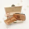 MOQ 100 stks Amazons Choice Hair Combs Baard Borstel Staal Schaar OEM Aanpassen Logo Gentlemen Snor Care Kits met Aangepaste Houten Doos Tas