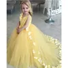 2019 Высококачественные цветочные девушки платья v Neck Yellow Tule Princess Ball Gow