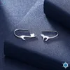 Collezione Fashion-Animal Argento sterling 925 2 colori Simpatici orecchini a forma di gatto che sonnecchiano per le donne Regalo di gioielli in argento massiccio puro