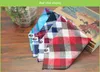 Baby Plaid Bibs Bomull Lattice Saliv Handduk Barnfoder Triangel Handduk Kids Bandana Scarf Bibs Gitter Head Scarf Infant Burp Cloths M1455