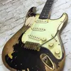 I lagerhandarbete John Mayer Relic Black 1 Masterbuilt Electric Guitar Aged Gold Hardware Nitrolacquer Paint Tremolo Bridge Whammy Bar Vintage Tuners