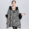 Ny Höst Vinter Kvinnors Lösa Hooded Poncho Ull Blandningar Faux Fur Collar Cuff Cardigan Sjal Cape Cloak Outwear Coat C4962