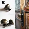 Antique laiton vintage bronze meubles rond meubles bijoux poitrine armoire armoire coiffe dresseur tiroir porte poignée poignée pull