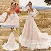 Romantic A Line Lace Beach Wedding Dresses Sweetheart Neck Long Sleeves Bohemian Bridal Gowns Tulle Sweep Train Ruffled robe de mariée