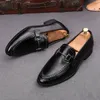 Hombres Slip Rivet Nuevo apuntado en los zapatos Flats Gentleman zapatos formales Formal Boda Vesán