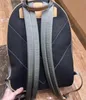 2019 Novo Estilo Hot Mens Mochilas de Couro Real Dos Homens Saco De Luxo Designer de Mochila Dos Homens Mochilas Homem PVC Mochila de Alta Qualidade Saco Livre grátis