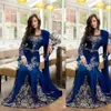 Prom Dresses Arabski Islamski Klejnot Neck Haft Kryształ Zroszony Królewski Niebieski Długie Rękawy Formalne Dubai Abaya Party Suknie wieczorowe z Okładkami