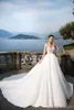 Abiti da sposa a maniche lunghe modesti a linea di pizzo con scollo a V cappella treno in raso 2019 Abiti da sposa da sposa su misura da giardino in spiaggia 401 401