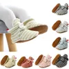 Nuove scarpe da bambino Stivali caldi di peluche invernali Bambino Neonata Scarpe da presepe con suola morbida Sneakers prewalker antiscivolo