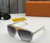 Mascot Classic for Men Popular Designer Sunglasses rétro Vintage Gold Gol Summer Style laser Gold plaqué UV400 Eyewear Venue avec 5389969