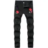 Sokotoo masculino moda rosa flor bordado jeans slim gravata e corante gradiente cor buracos de cor calças denim