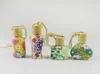 Partihandel hänger glas parfymflaskor polymer lera flaskor 12-15ml för eterisk olja doftflaska färgglad bil hängande dekoration