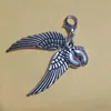 50pcs moda Vintage Angel Wings Baby Footprint Klip Pływający medalion Uroki wisiorki do bransoletki Akcesoria biżuterii A257237T