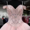 Luz rosa tulle doce 16 vestidos vestido de bola fora do ombro beading lantejouls de cristal drapeado vestido de quinceanera vestido de formatura 2019