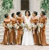 Sammet sjöjungfru brudtärna klänningar lång framdel delas av axeln bröllop gästklänning plus storlek afrikansk piga av ära kappor