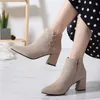 Vente chaude-2019 Printemps Automne Femmes Bottes Nouvelle Mode Casual Dames Troupeau Bottes Courtes Femme À Talons Moyens