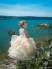 Szampan Koronki Kwiat Girl Dresses Ball Suknia Tiers Little Girl Suknie Ślubne Vintage Pagewanki Suknie Suknie