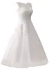 Scoop Elegant Bröllopsklänning Prinsessan Kort Bröllopsklänning Tulle Vintage Bridal Gown Appliques Högkvalitativa Lite Vit Klänningar