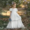 Bohemia Lace Flower Girl Robes For Beach Wedding Pageant Robes avec manches courtes Longueur Boho Kids First Holy Communion Robe 407